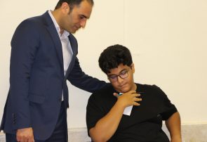 حدود ۳۰۰دانش‌آموز در آزمون ورودی مدارس نمونه‌دولتی متوسطه دوم شرکت کردند.