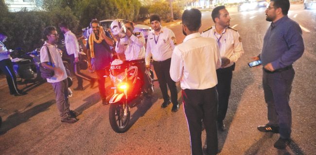 اجرای مستمر طرح برخو ر د با موتور سواران متخلف در کیش اجرای مستمر طرح برخو ر د با موتور سواران متخلف در کیش