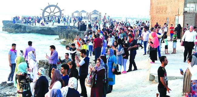 گردشگران و نمایش کم نظیر همبستگی ملی در کیش