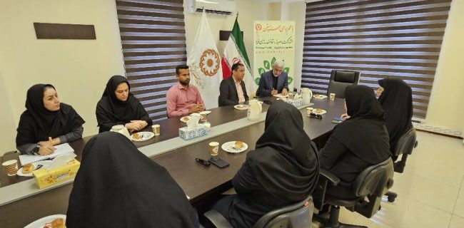 دیدار صمیمانه مدیران سازمان منطقه آزاد کیش با کارکنان اداره بهزیستی