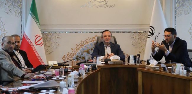 نشست دوره‌ای دبیر شورای‌عالی مناطق آزاد با اعضای هیأت‌مدیره سازمان منطقه آزاد کیش برگزار شد