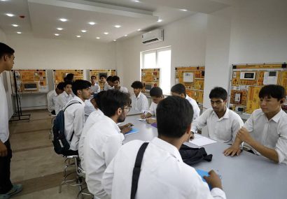 آمادگی ۵۱ واحد آموزشی در کیش و هندورابی برای شروع سال تحصیلی