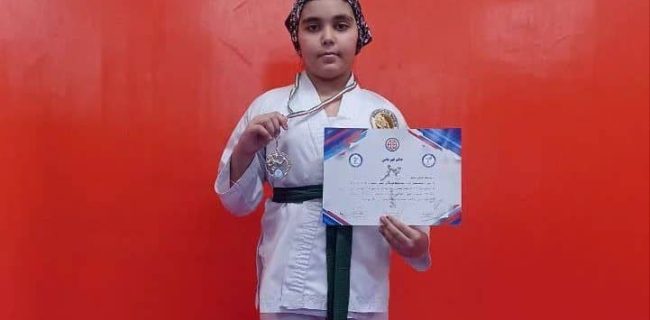 کسب مدال نقره کاراته شیتوریو کشور توسط دختر نوجوان کیشوند