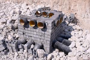 اجرای ترانشه جذبی در ضلع غربی دویست‌واحدی صدف گامی مؤثر در کاهش آب‌گرفتگی و حفاظت از مناطق گردشگری کیش