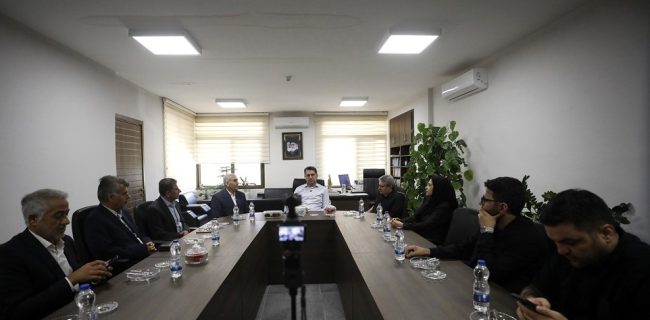 پیگیری عرضه اینترنتی و آنلاین واردات کالا به مناطق آزاد